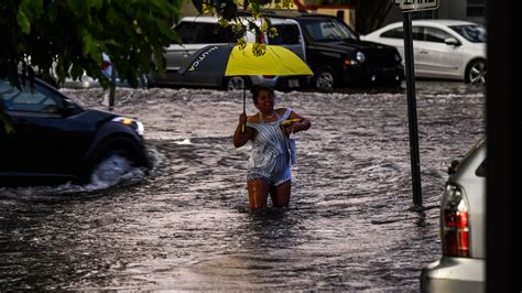 South Florida experiences heavy rains